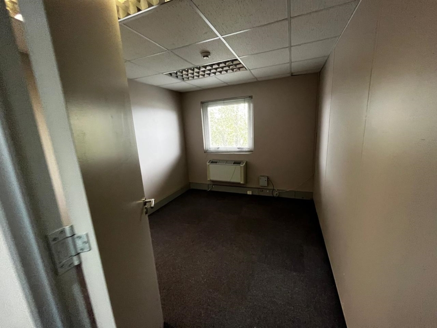 To Let commercial Property for Rent in Rosendal Western Cape